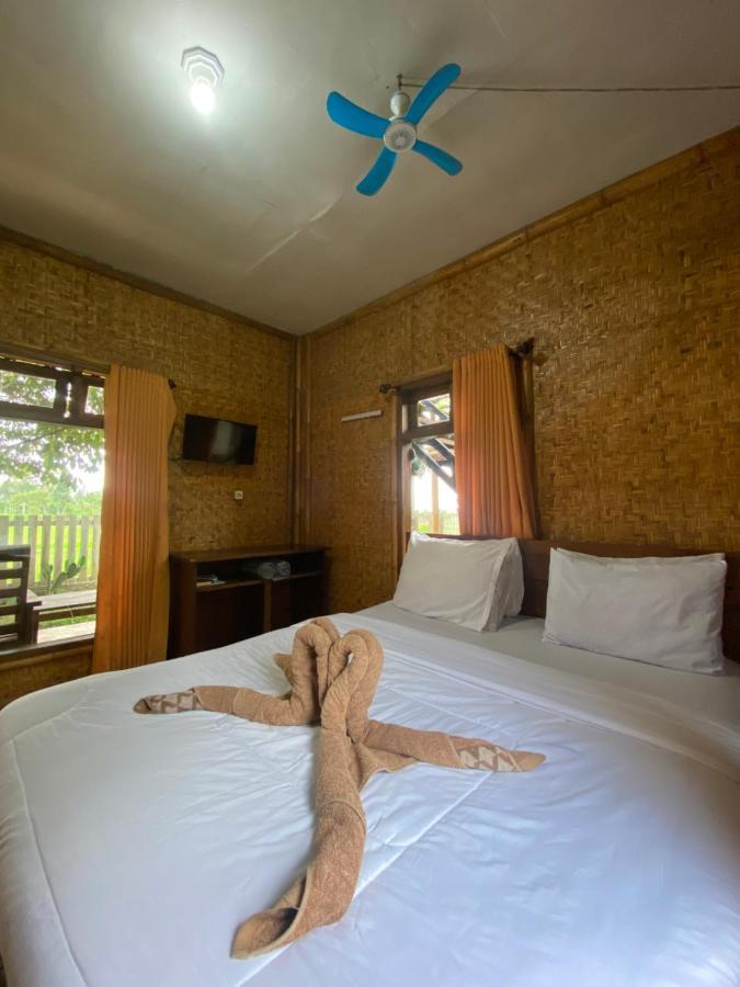 Edrian Bungalows Tetebatu Exterior photo