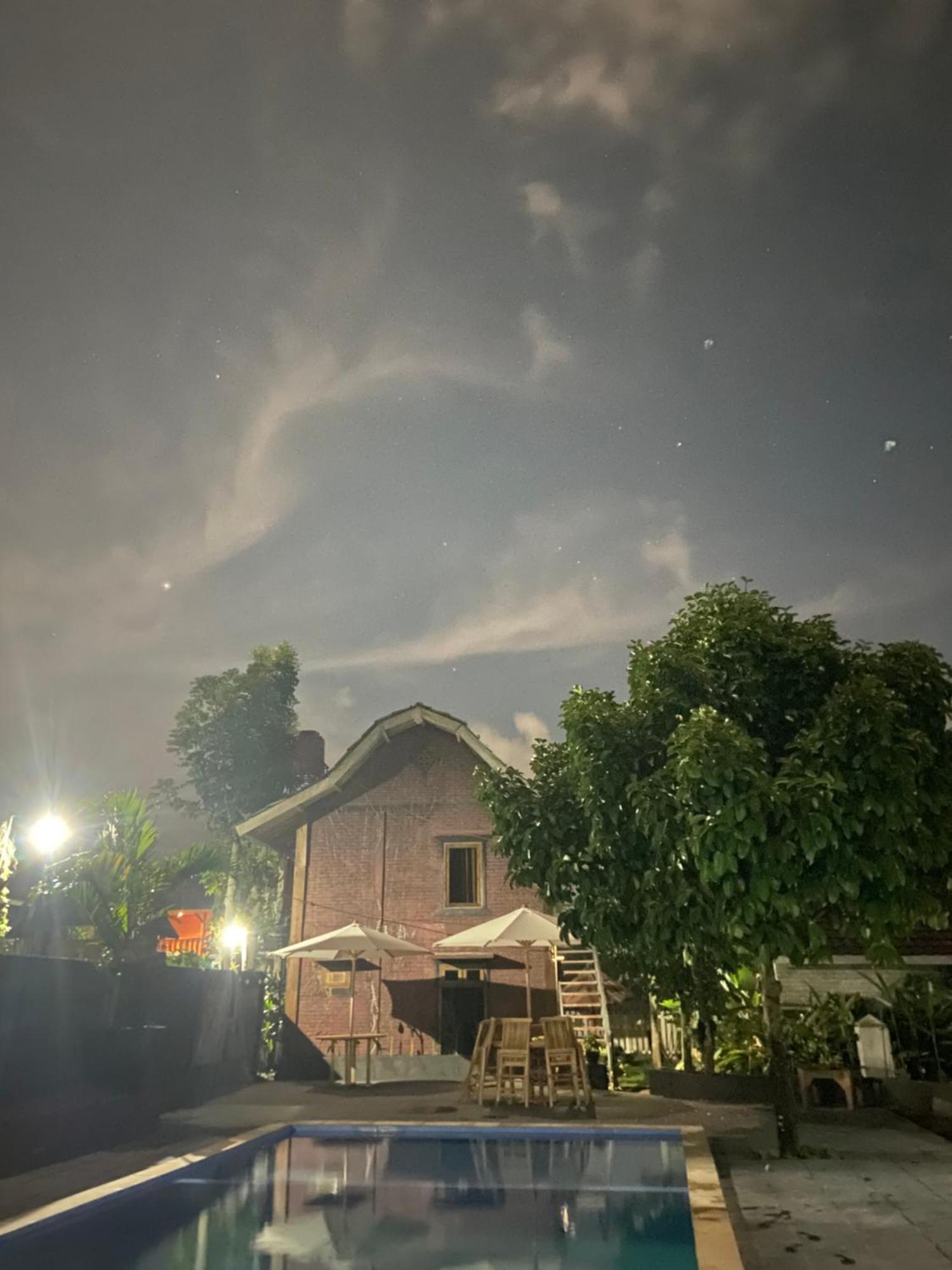 Edrian Bungalows Tetebatu Exterior photo